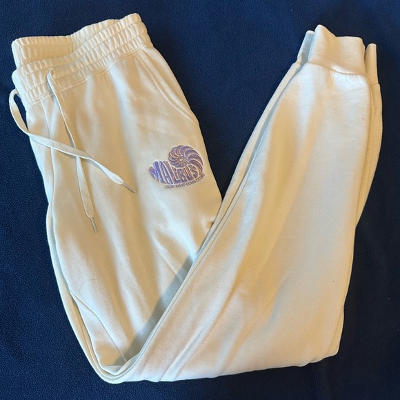 Malibu’s Surf Shop Ivory Sweatpants with Embroidered Purple Nautilus - Picture 1 of 3